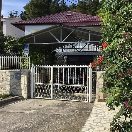 With A Parking Space Starigrad, Paklenica - 18492 * Starigrad Paklenica