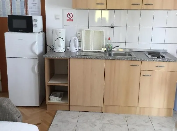 公寓 With A Parking Space Starigrad, Paklenica - 18492 *